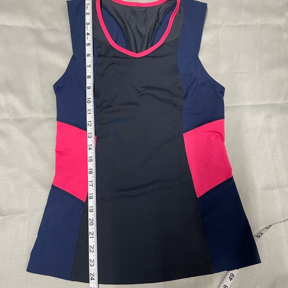 Lululemon color block tank - Picture 2 of 5